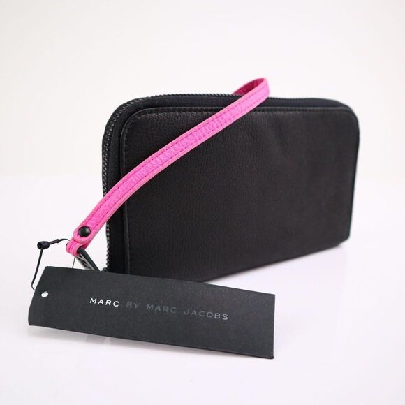 Marc by Marc Jacobs Pebble Leather Long Wallet Black Pink Unisex - Picture 13 of 14